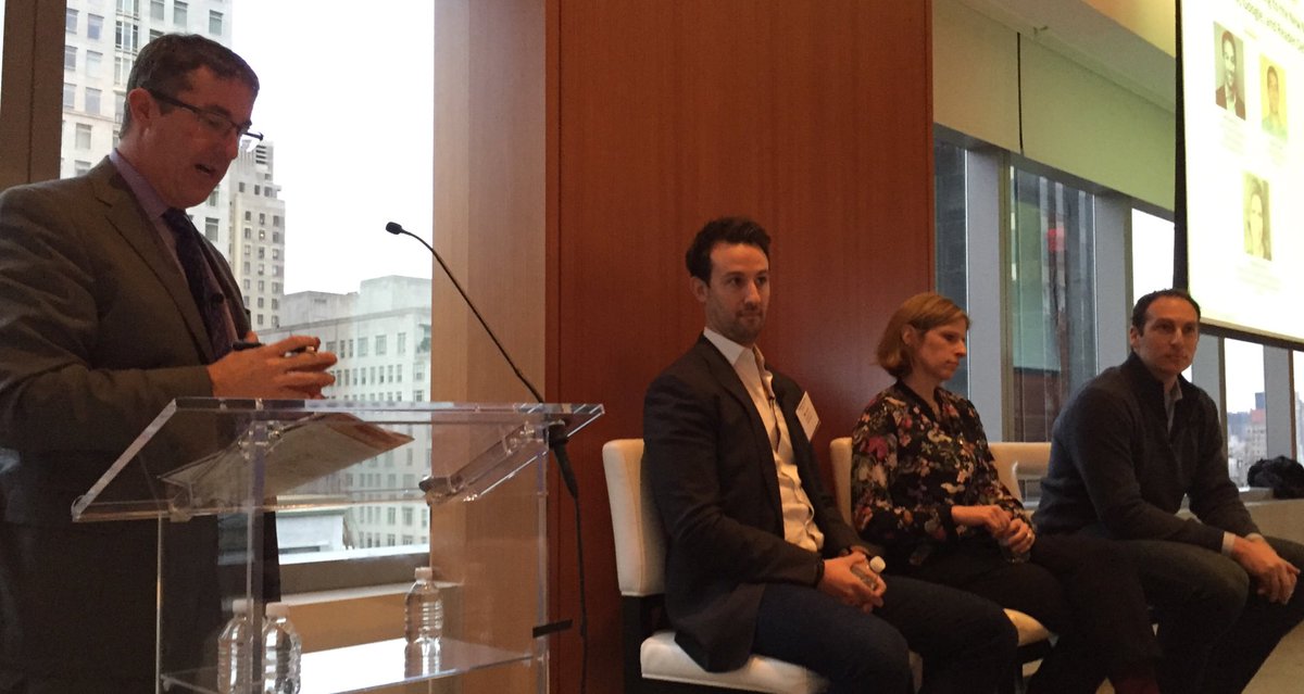 wloglobal's tweet photo. Great publisher discussion w/ @mk_usatoday, Regina Buckley of @TimeInc, & @mattminoff of Meredith. @mobiledirect moderating #mobilefirstlook https://t.co/SWVo59lnIn