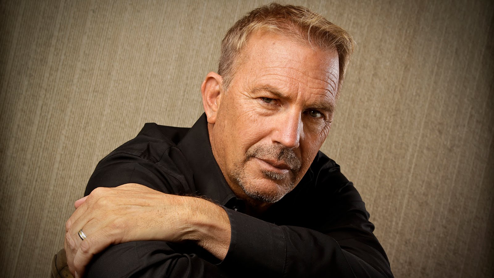 FELIZ CUMPLEAÑOS, KEVIN COSTNER! / HAPPY BIRTHDAY, KEVIN COSTNER! (62)  