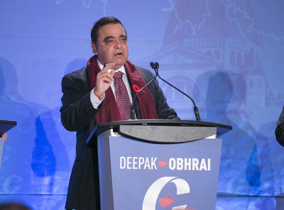 JdeQuebec's tweet photo. Le Canada qui s’essuie les pieds sur le français | le blogue de @sophiedurocher #JDQ #polcan #PCCchef @PCC_HQ https://t.co/jPxMJW1vlG https://t.co/rWJ3DU9ike