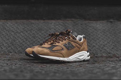 NaraDetroit's tweet photo. New Balance M990V2 https://t.co/foI12rhdGg https://t.co/Rs3CLTePLa