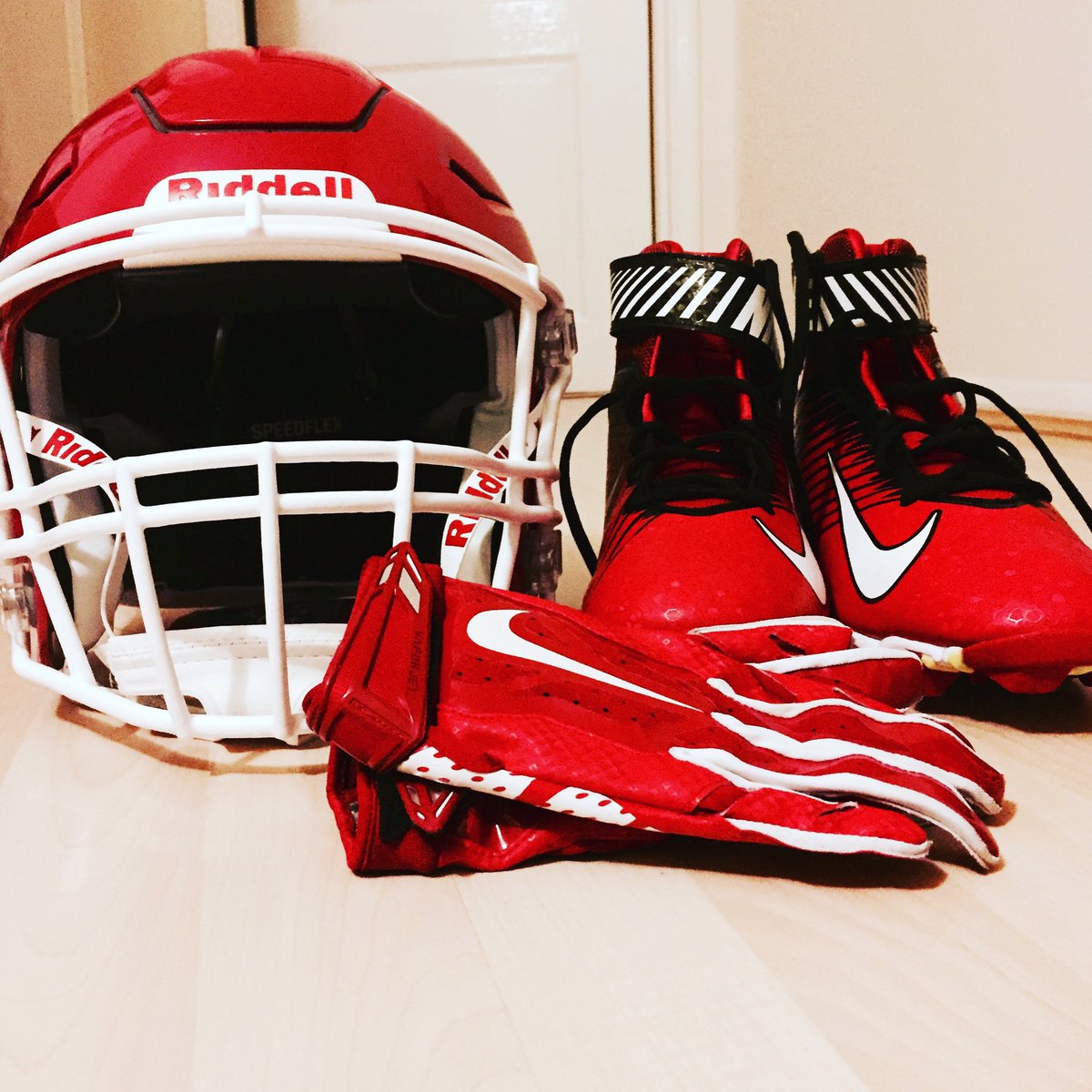 dannyt76ers's tweet image. Training camp starts Sunday. Let's go. #renegades #allred #ridell #ridellfootball #americanfootball #nikefootball #nikefootballcleats