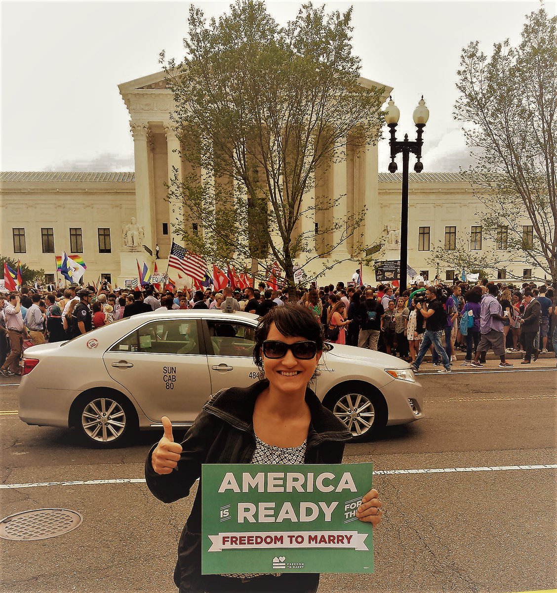 labyrinth_ke's tweet photo. From DC June'15 America is great, and we can make it greater! @womensmarch #tieyourlaces #fightinequality https://t.co/dPXgerZlVF https://t.co/zqE6yxtSqf