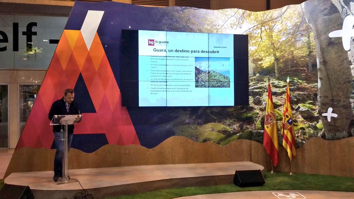 mtbpromag's tweet photo. Estamos en @fitur_madrid, en la presentación de las novedades del proyecto @b_guara 👍🏻😀👍🏻 https://t.co/DSnOamtrcP