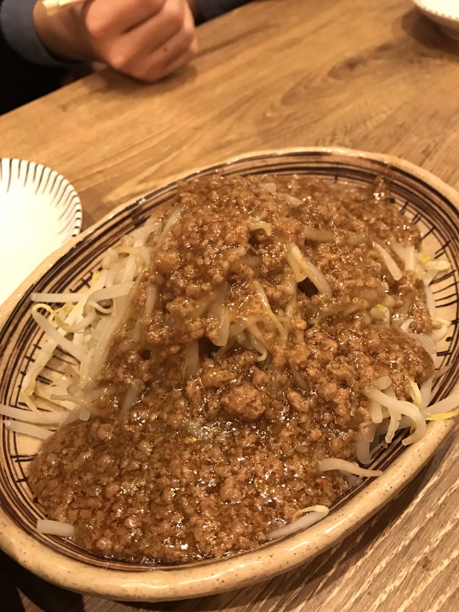 緋色雪 En Twitter 秋葉原 チバちゃん コスパ最強の店 安くて多くてうまいとかたまらんわ 肉あんかけのもやしもお通しとは思えないうまさ また行きたいなヽ ﾟrﾟ ノ 秋葉原 居酒屋 デカ盛り チバちゃん 唐揚げ