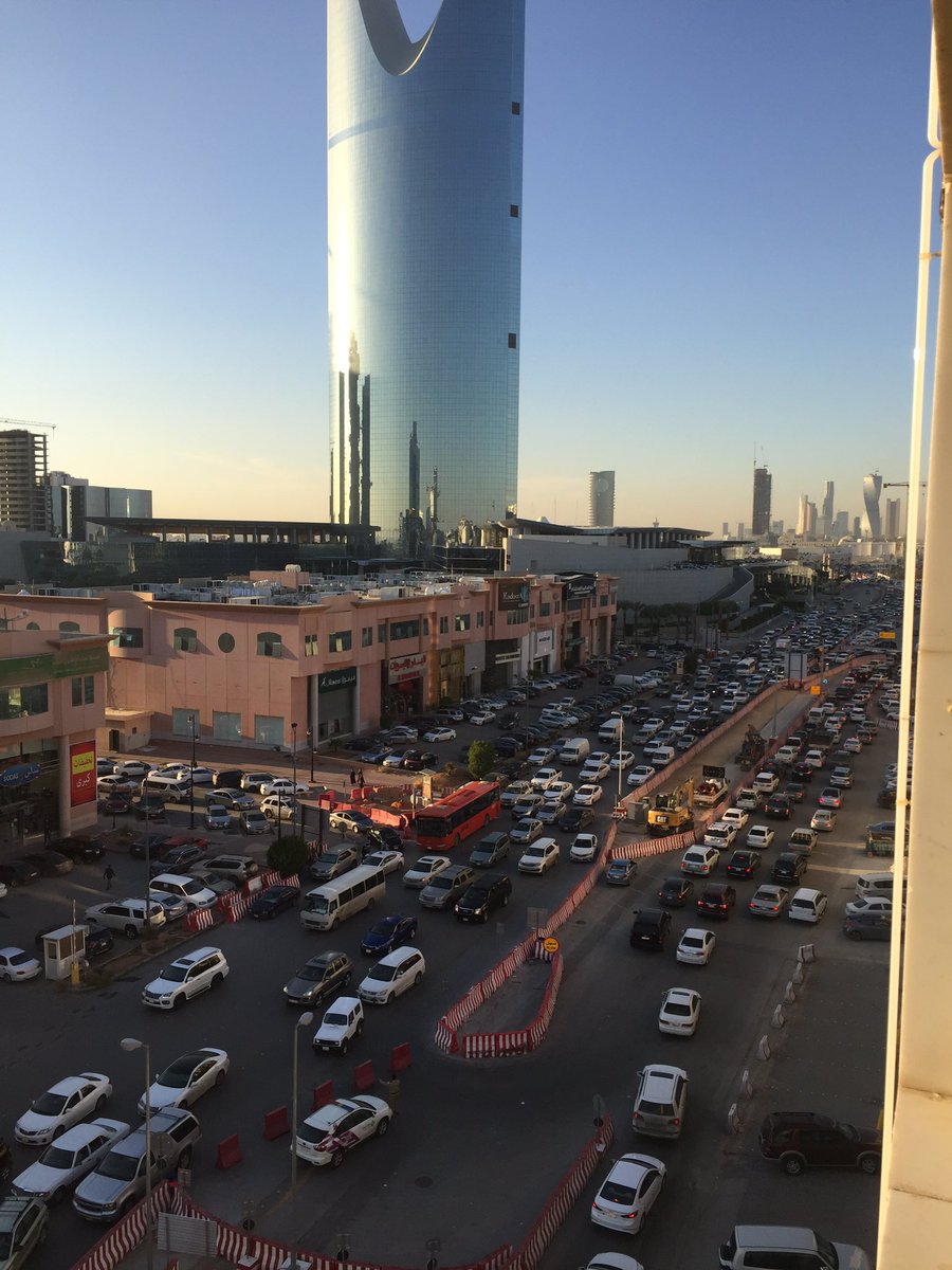 bazilhotel's tweet photo. هل تبحث عن فندق رخيص بالرياض؟
اجنحة بازل الفندقية اسعار الغرف تبدء من 180 ريال شاملة الافطار. للاستعلام والحجز/0545619100 #الهلال_القيصومه https://t.co/bjT8QhUy7c