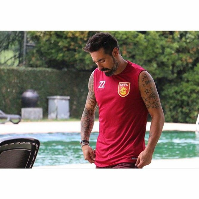 shpartnersok's tweet photo. El veintidós. Así arranca @PochoLavezzi  la nueva temporada en #Hebei https://t.co/7ucVI9NANl