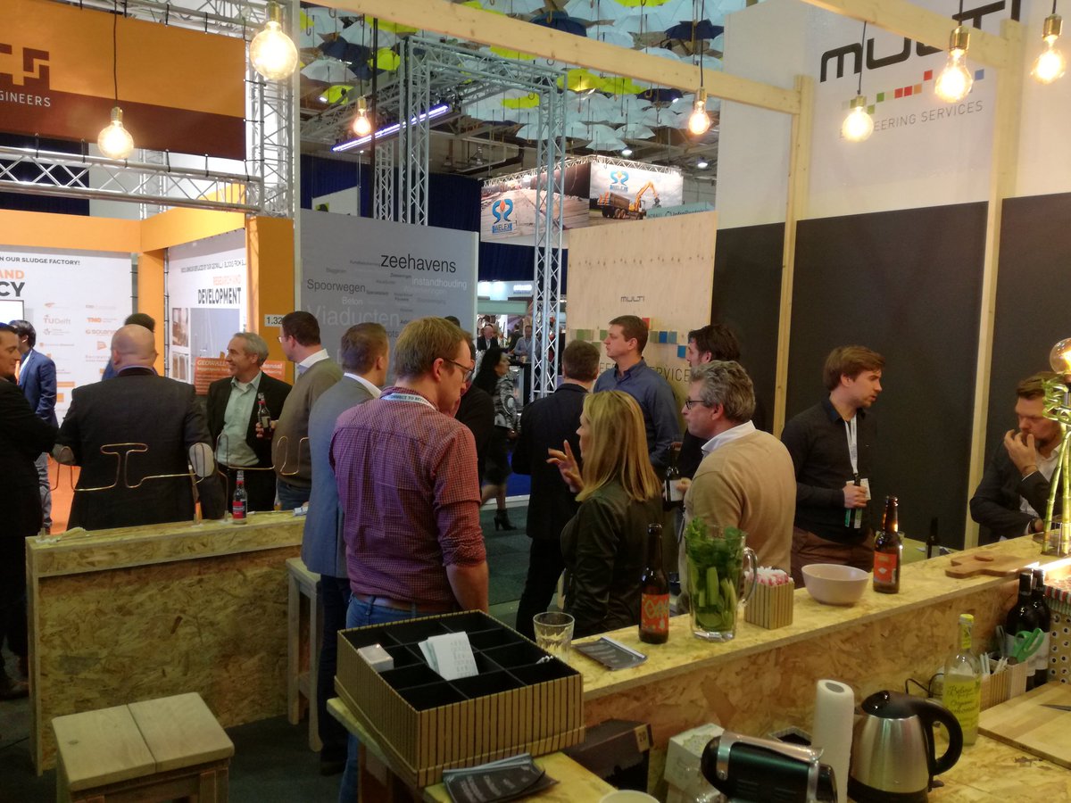 RemydeLaat's tweet image. Gezellige drukte bij Multi Engineering #infratech2017 #infra #gww #beurs