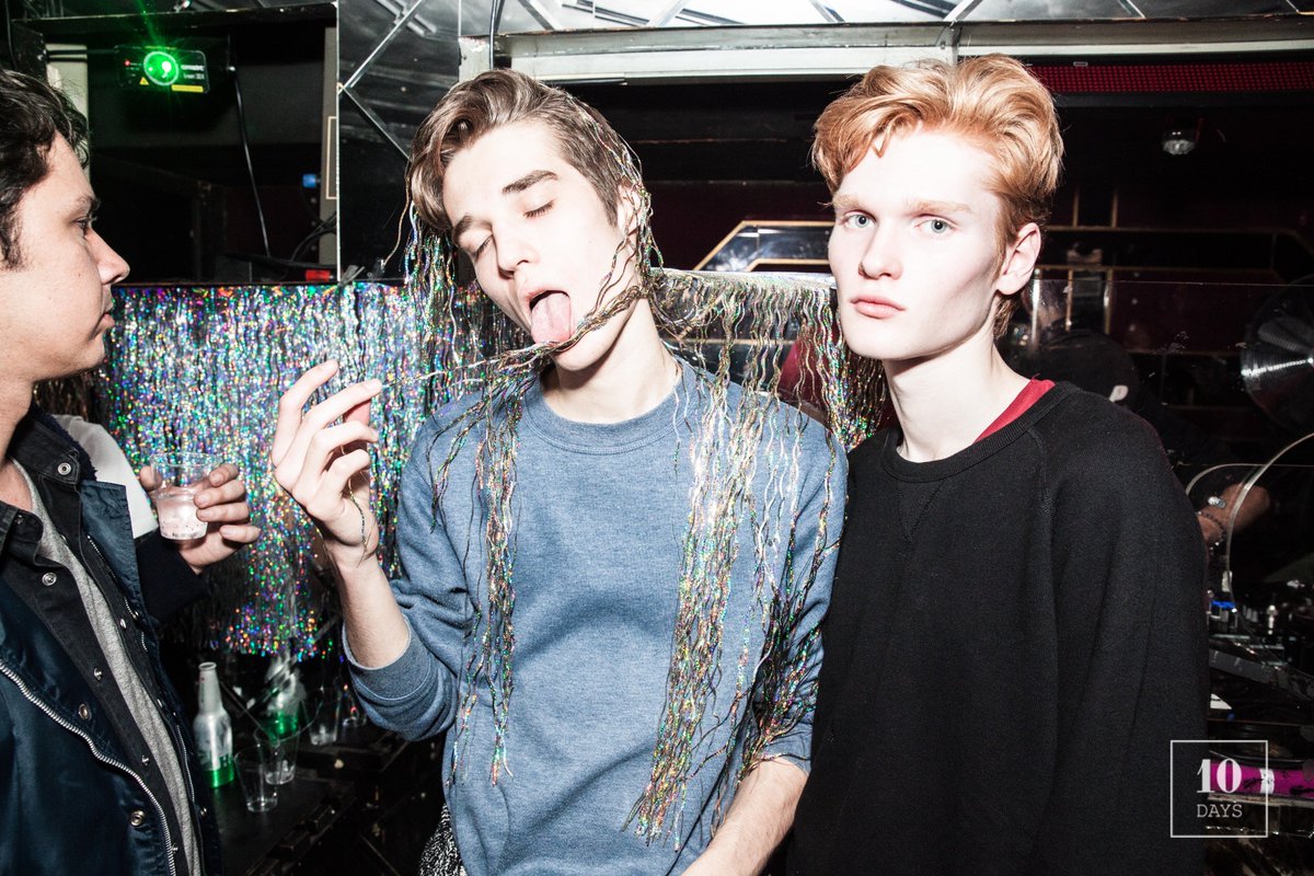 AFTERPARTY GUIDE MEN’S PARIS FASHION WEEK AW17/18 #PFW
tendaysinparis.com/afterparty-gui…