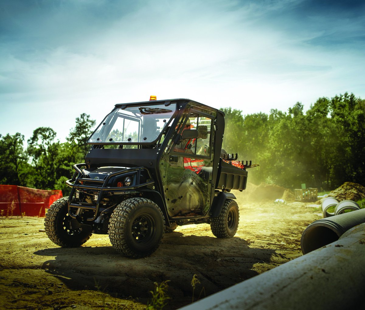 Textron's tweet photo. Spartans, are you ready to make something real? Check us out today at the @Michigan_State Diversity Career Fair. #TextronReal https://t.co/RYW12XON29