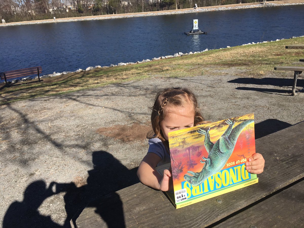emilyfranESL's tweet photo. Loving #thelittlelibrary @ the park! 📚 https://t.co/LauO94JwFo