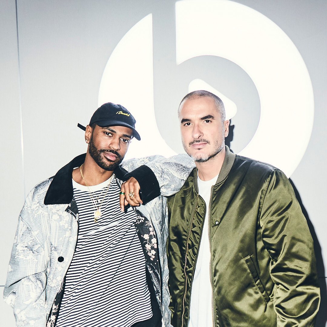 Tune in to Me n @zanelowe on @Beats1 radio now. #Idecided. https://t.co/UjqyAeeiAQ