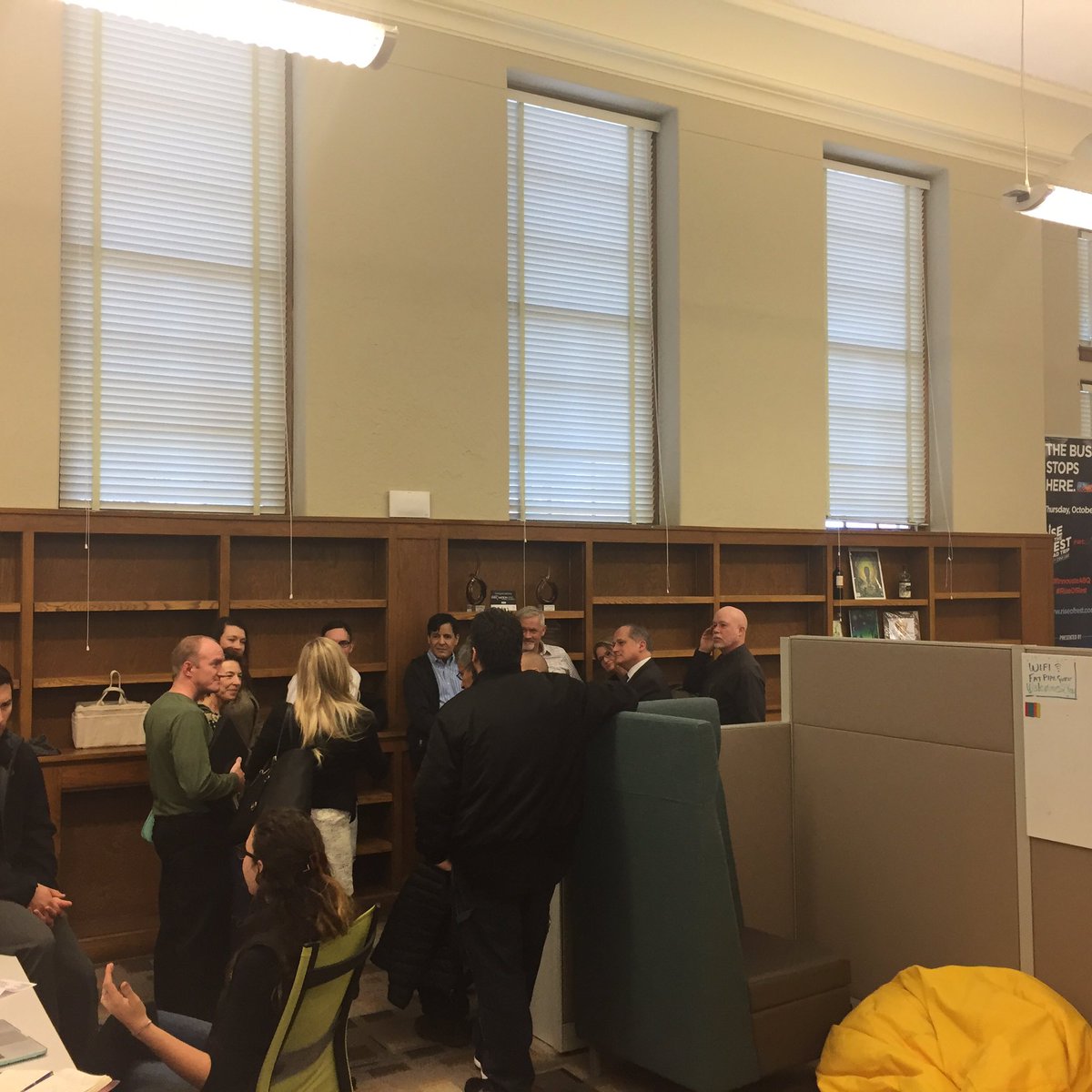 sonjadewing's tweet photo. Everyone got a chance to network this morning! Looked like there were some great conversations. 👍#albuquerque #business #networking https://t.co/2i7KQPgJe7