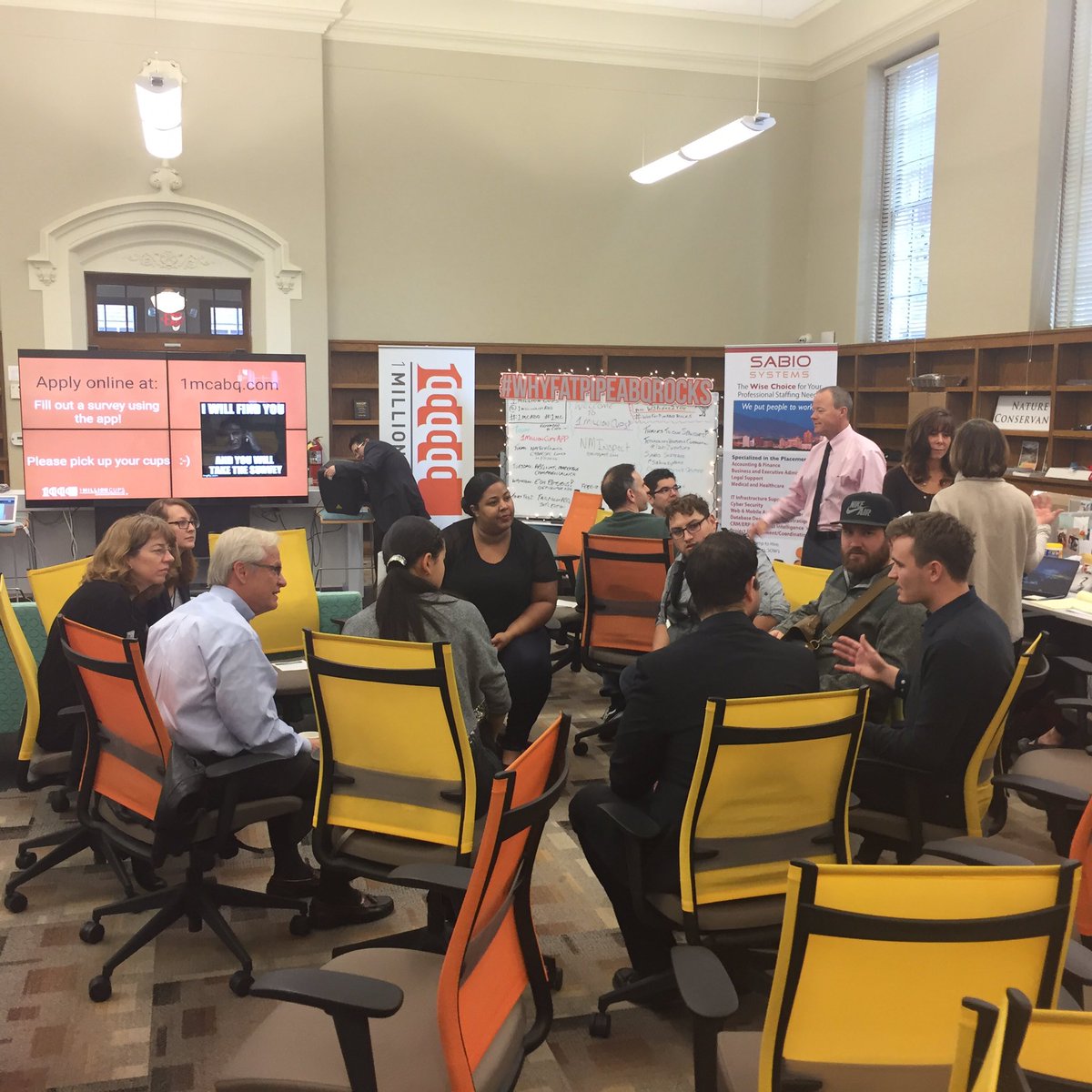 sonjadewing's tweet photo. Everyone got a chance to network this morning! Looked like there were some great conversations. 👍#albuquerque #business #networking https://t.co/2i7KQPgJe7