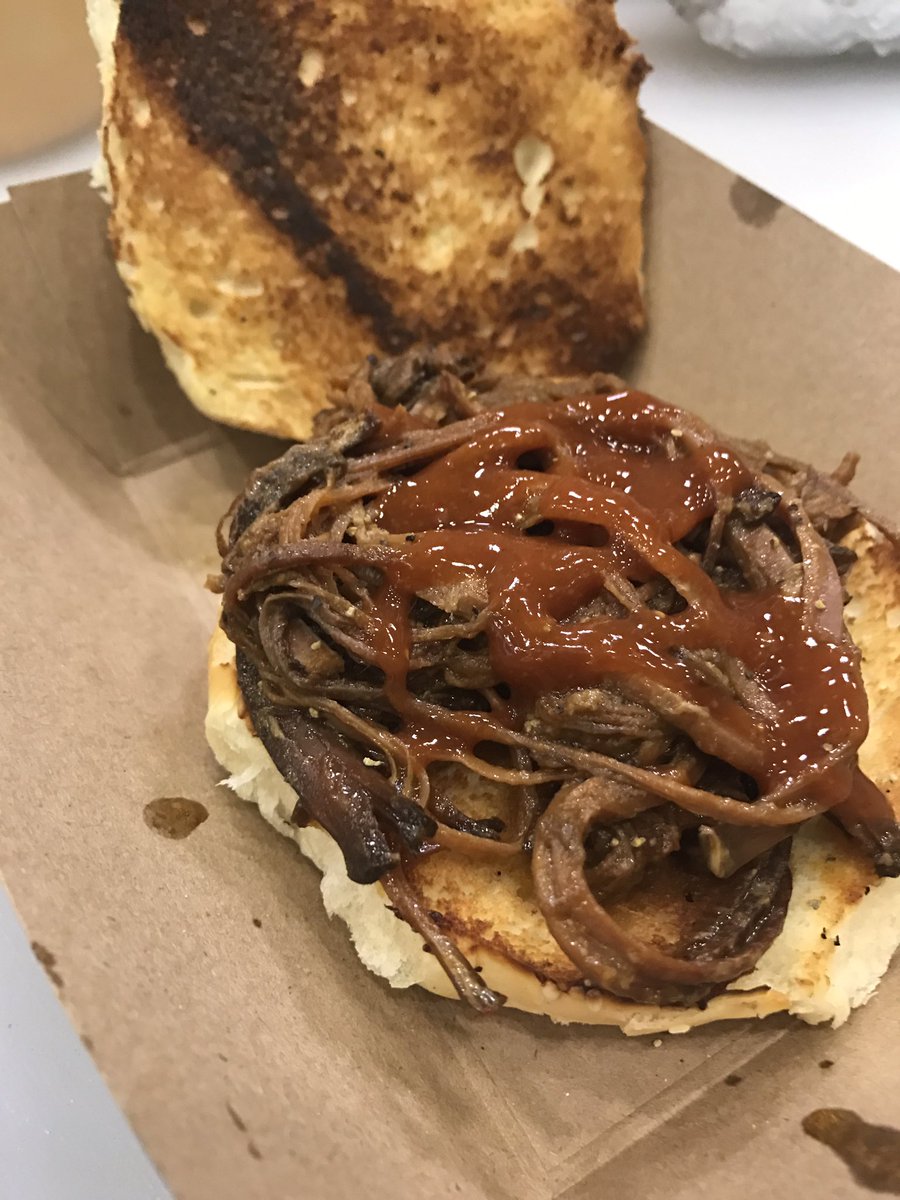 AgripasStreet's tweet photo. #pulledbeefbrisket https://t.co/SnJrA9uZAB