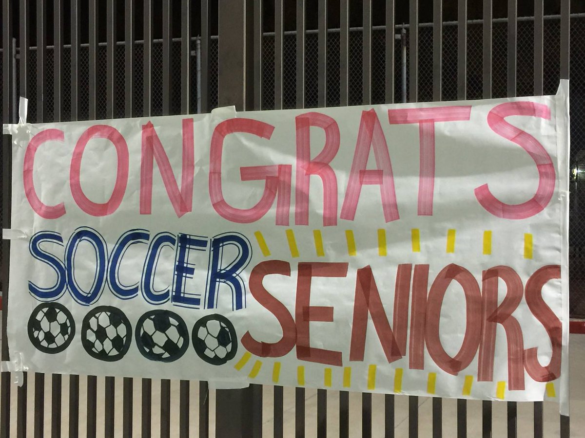 XCPGators1's tweet photo. Congrats Senior Varsity Soccer players! Last night was your night! #Over2Soon #NumberOne #GoGators https://t.co/oLmT9zSuXW