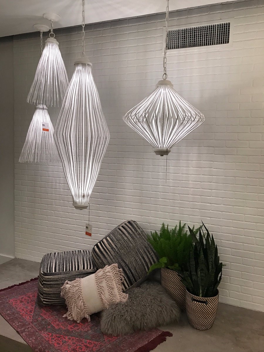 FeissMonteCarlo's tweet photo. Sculptural art and light merge in the new Kellen collection of #LED pendants. See them at #Lightovation, 4010-TM https://t.co/gB3Jca0ZJ9 https://t.co/R2zs0pxLjx