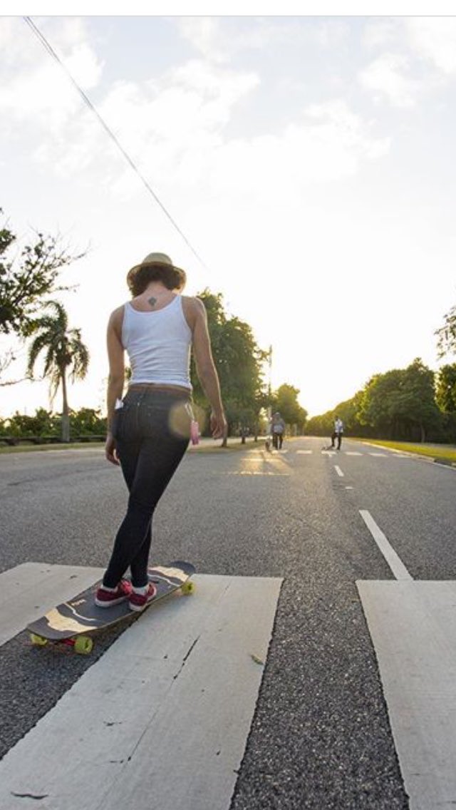 fiveowheels's tweet photo. Classic wheels for a classic Cruz. 
@carlajavier.b riding the #64mmclassics 
Photo @juanca_p #thanelinesmakeyouhappy #fiveowheels https://t.co/uH8Lvxxdlf