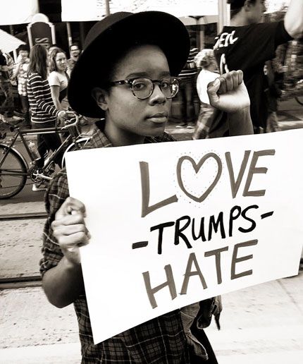 Why These Hillary Clinton Supporters Are Attending Trump's Inauguration r29.co/2jo6kkf