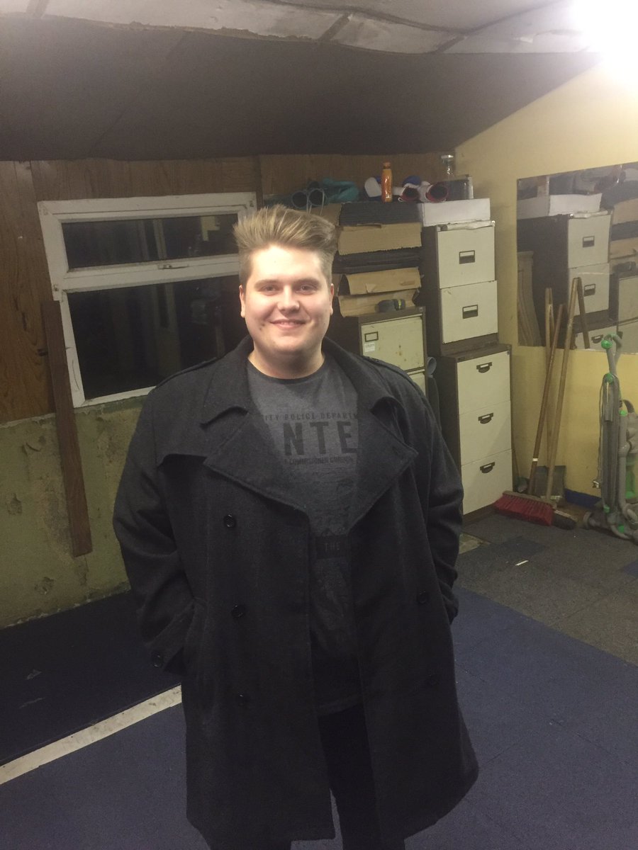 theRealEnzoMac's tweet photo. One of my old students just popped in he's been away for a year he used to be 11st he now looks like a short fat Ivan drago😂 https://t.co/kdLoBiM0kG