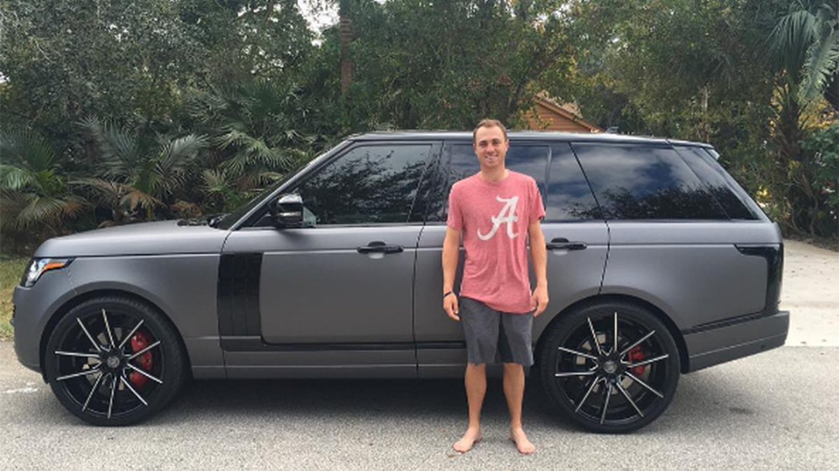 GolfChannel's tweet photo. Treat yo self! 

 @JustinThomas34 celebrates his two wins with a custom Range Rover: https://t.co/I7O4DMWFte https://t.co/fPSD73INaY