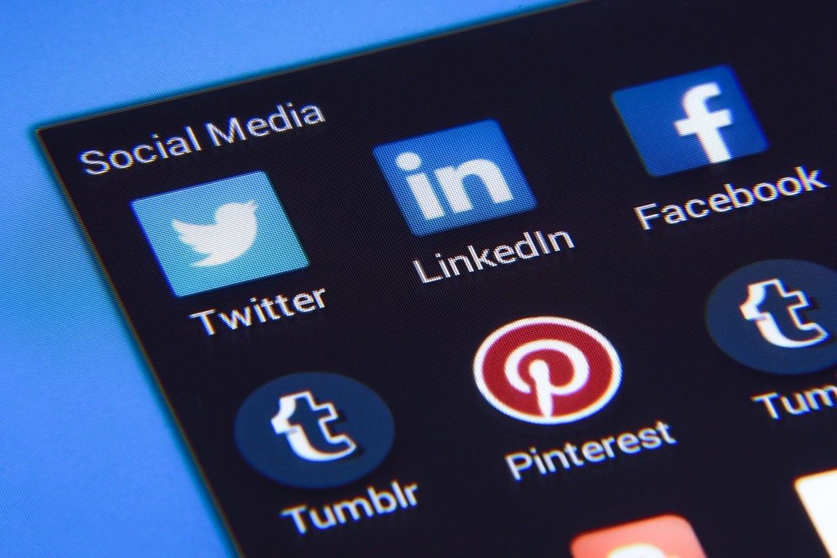 AGM, networking &amp; Social Media Essentials seminar by <a href="/PartnersYork/">Partners PR</a> <a href="/Savills/">Savills</a> #Leeds 28 Feb. Book today buff.ly/2j7rp2l
