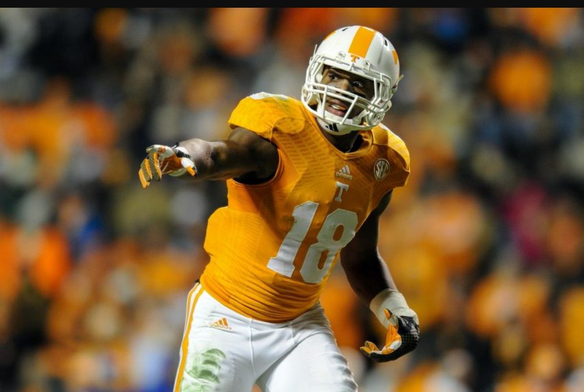 Feature article on #NFLProspect Jason Croom. #The3Pointconversion SportsAwakening #Tennessee #Volunteers 

the3pointconversion.com/hot-off-the-pr…