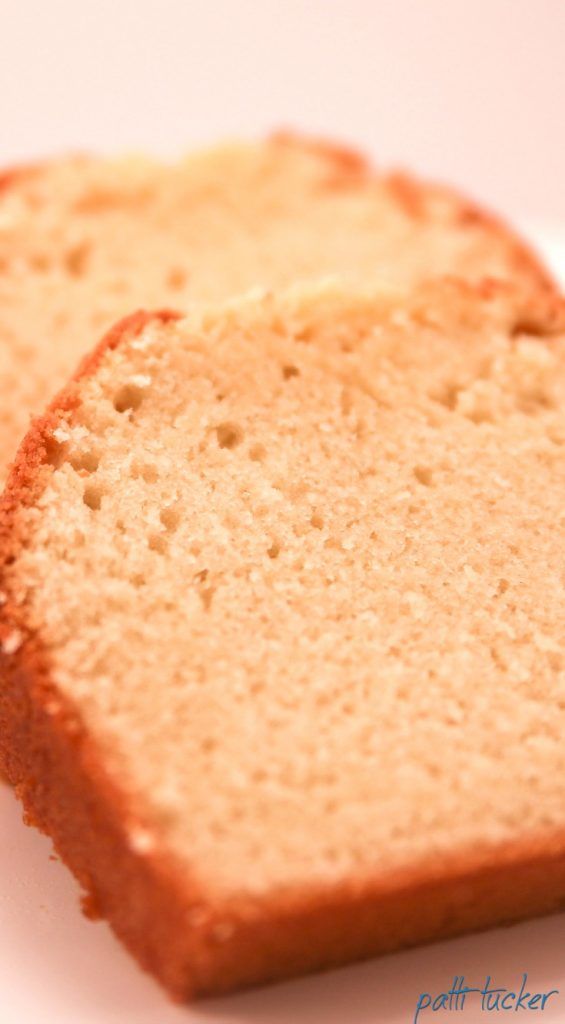 TXWomenBloggers's tweet photo. How To Make A Perfect Pound Cake from @ohmrstucker https://t.co/nyx2qMGooA #txwb https://t.co/k78iDUUElS