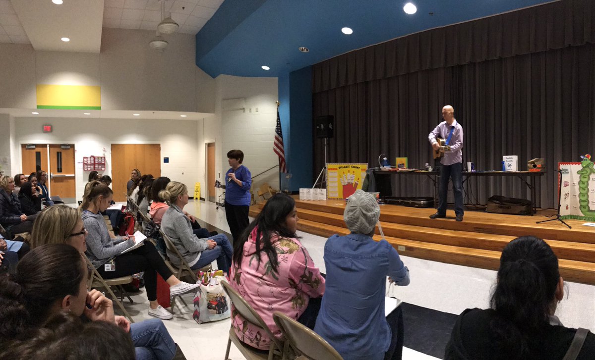 thecoachmallari's tweet photo. learning thru 🎤🎸music/movement with #stephenfite #prekpalooza #lisdpk #polserproud https://t.co/psXkAjsVUG