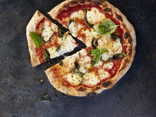 USATODAYeats's tweet photo. The couple behind @sprinkles has a pizza place on the way in LA https://t.co/AlE1fio3jh #neoneapolitan https://t.co/px5T46k8FE