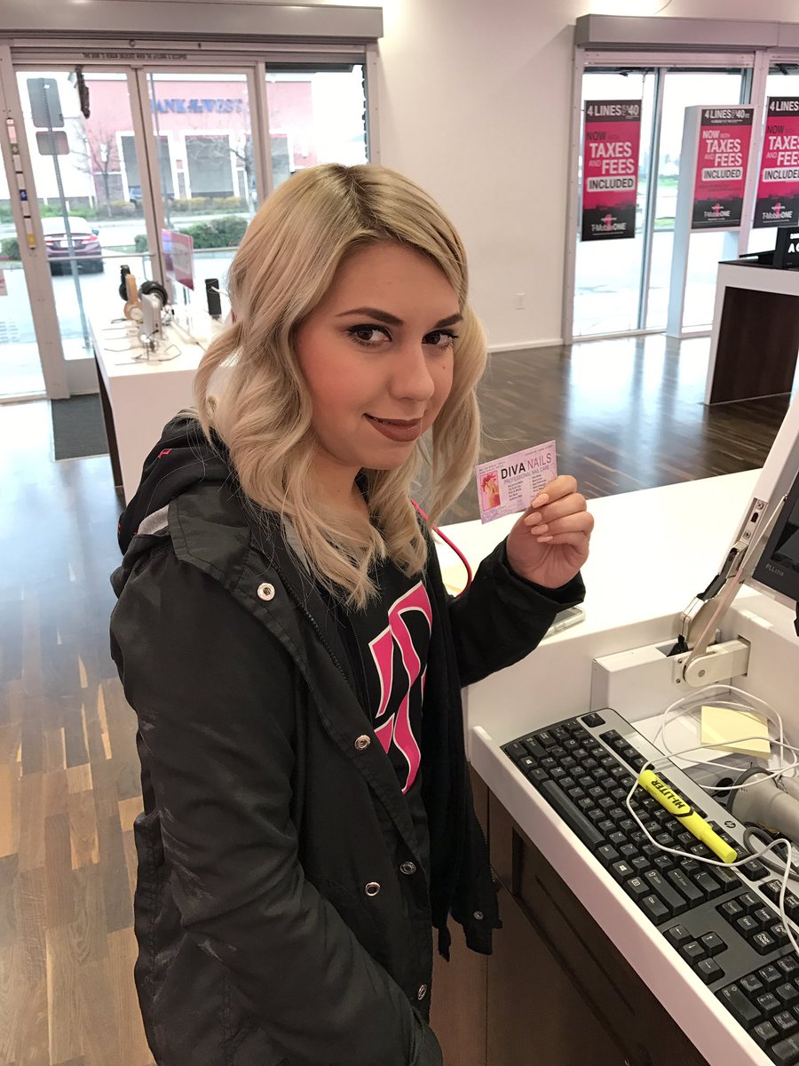 ZVagneur's tweet photo. Rachel starting her shift with an @work lead!!! #leadface #Fresno @AdrianVanHooser @richgarwood https://t.co/fZK4zat8H9