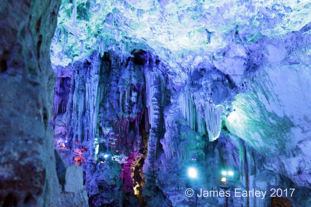 GibraltarPics's tweet photo. The beautiful St. Michaels Cave, nestled inside the Rock of #Gibraltar

Via @james_earley https://t.co/5wfCjineki