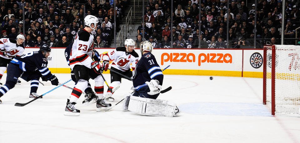 robpizzola's tweet image. This legend returns to the crease tonight. #Pavelec