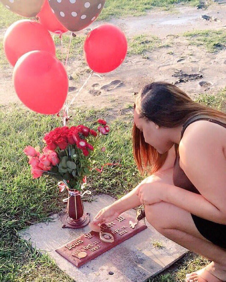 Juicynuceyyyy's tweet photo. I miss Micheal so much !! My brother was one of the realest niggas ๐ฉ He naturally kept me on game ๐ฏ #RipBleeda #FavoriteForever ๐ https://t.co/BX3jg5sbRx