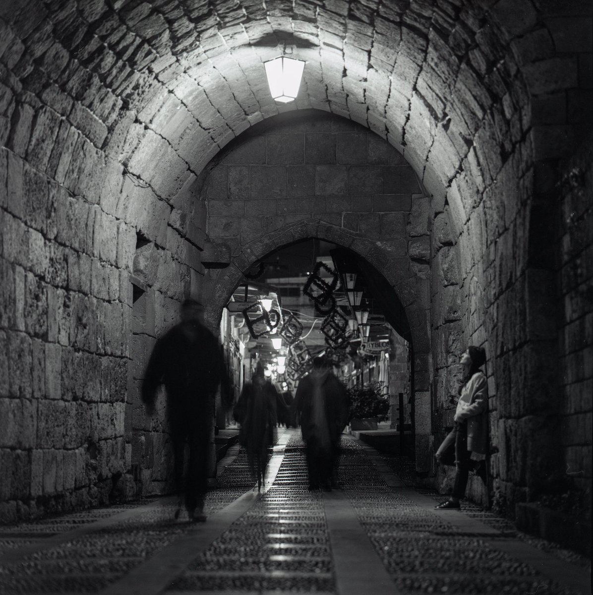 AdibMufty's tweet photo. Time... slow down a little.

(Byblos old souk - Lebanon)
(Hasselblad 500cm - Fujifilm Acros100) 
#believeinfilm #blackandwhitephotography https://t.co/LNwf67zXfi