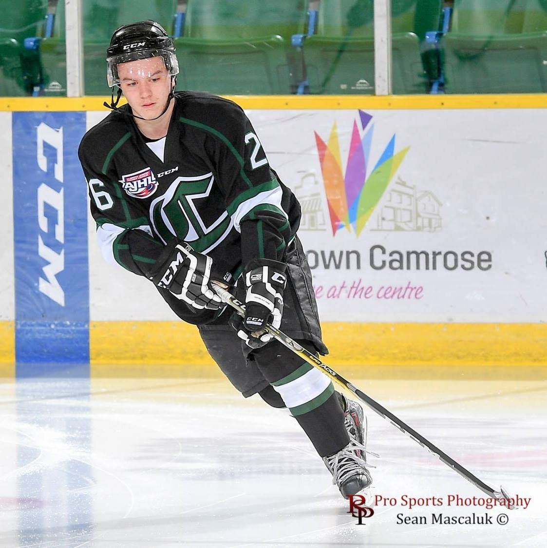 belowtheice's tweet photo. We've got an exclusive interview with @SPcrusaders forward @tyreadman coming out at 12 pm tomorrow!! https://t.co/velCKYCVBt