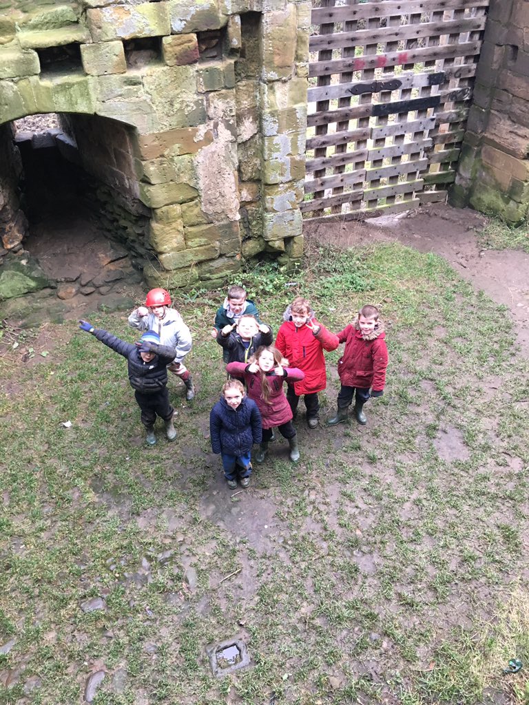 CaldiPrimary's tweet photo. Discovering the grim history of wholton Castle #perfectpurples https://t.co/BBGfKwCLSL