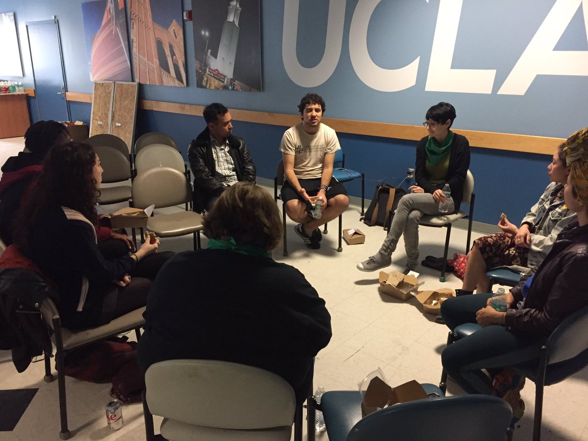 TeachOrgResist's tweet photo. #TorUCLA Education! Let’s Get FREE breaks into small organizer groups. #j18 https://t.co/Oy7kD8rNNK