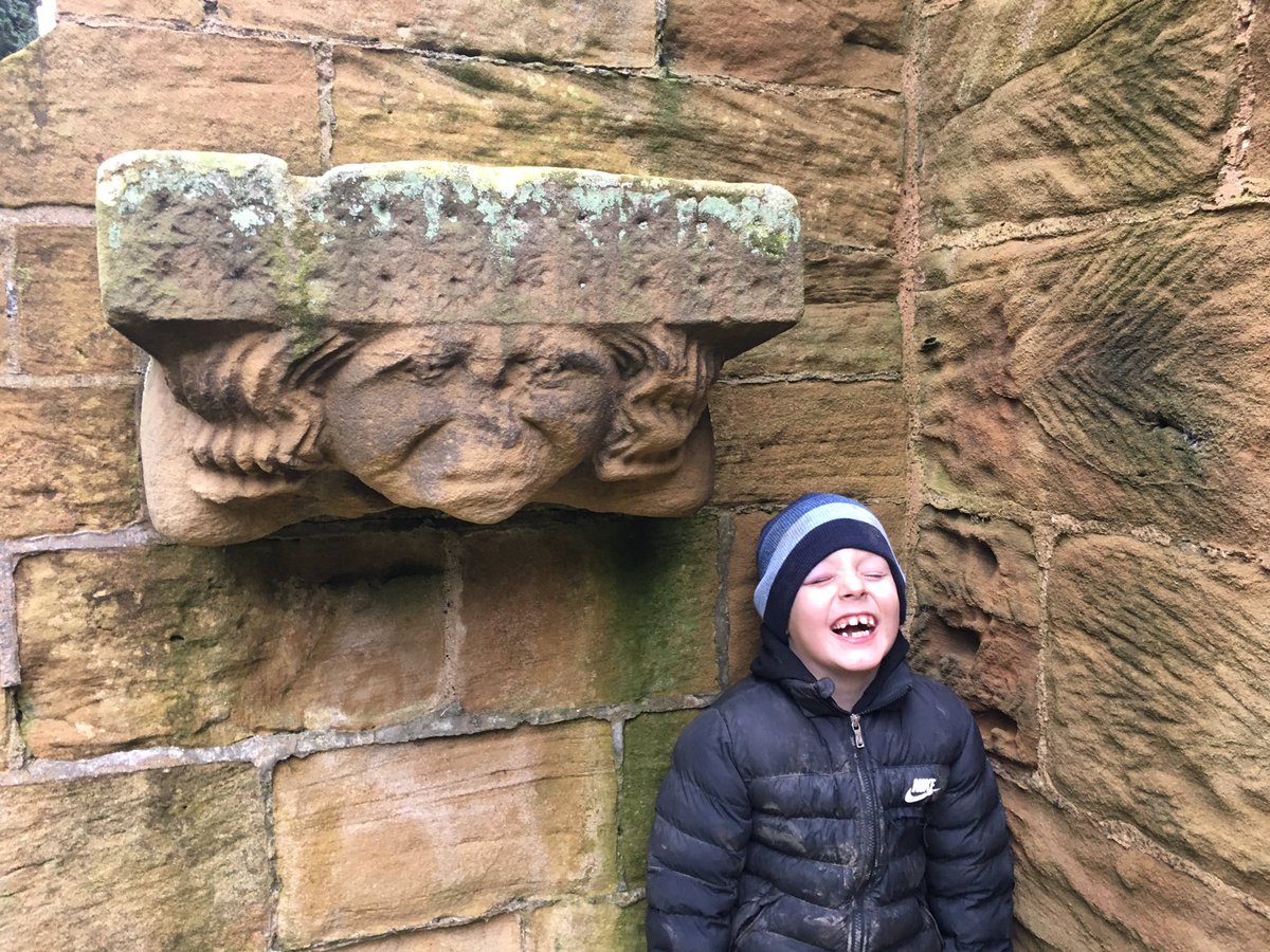 CaldiPrimary's tweet photo. Look who found his twin! #perfectpurples https://t.co/qXetoNtpvz