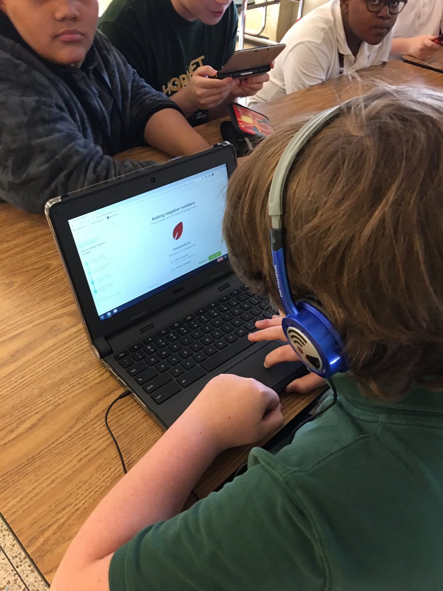 ArnoldMarlins's tweet photo. Need extra time practicing math skills? Solution: break out your Chromebook once you've eaten lunch! @BayTech2 @BDS_Supt -Expanded learning https://t.co/9FWAnN9ZxD