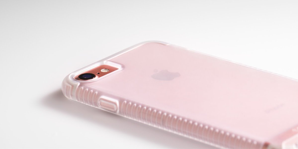 Tech21Official's tweet photo. The Impact Clear, as good as nude 😉 but with all the protection your phone could ever need #tech21case 👉🏻 Shop here https://t.co/SnBv7iu4vT https://t.co/PTIRi5pIlk