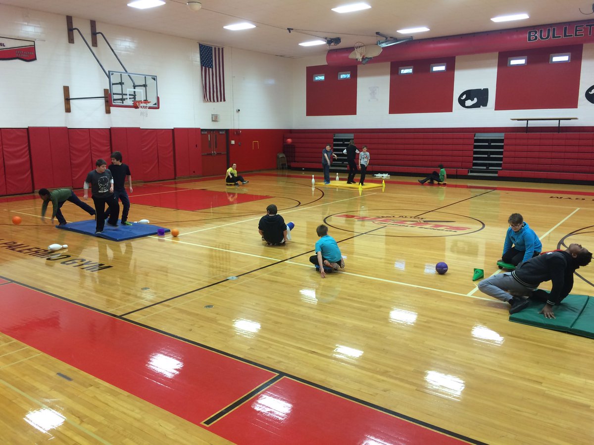 BeckmanRandy's tweet photo. Team building January continues at EAMS. Too sunk my "Battleship"! #13easd https://t.co/0jQ2O3gC2x