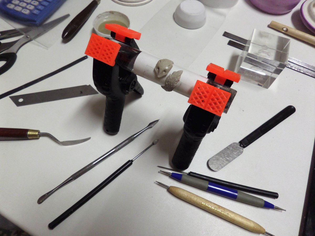 MeteorClay's tweet photo. Bague renard en cours de fabrication en argent météorclay #foxring #meteorclay #silverclay #madeinfrance #patedargent https://t.co/jFlkhibfNQ