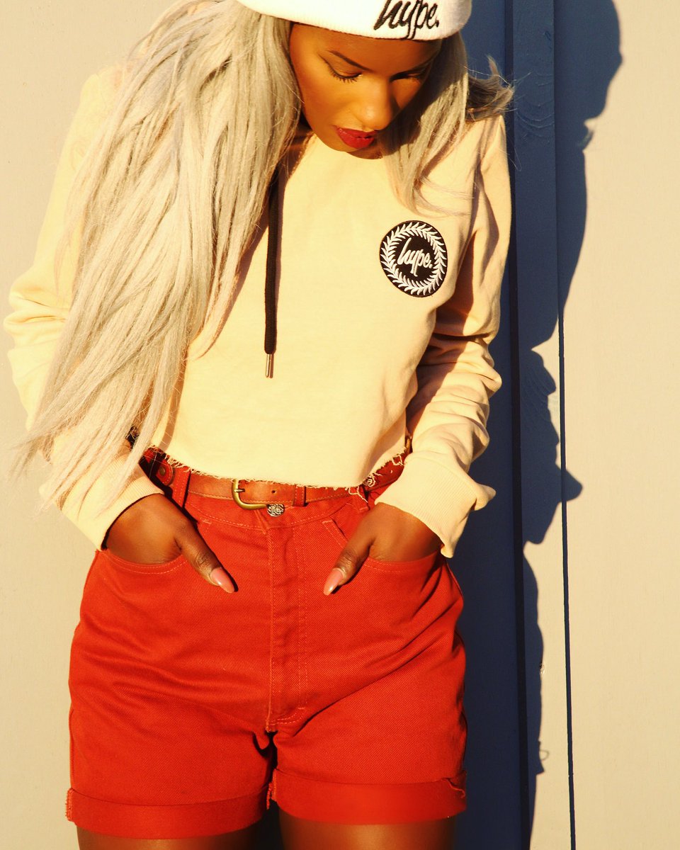 HoxtonFashion's tweet photo. Also this week on #breakingbrands with Sarah M Styling (@SarahMuli54) we take a look at activewear from @justhype @hoxtonradio https://t.co/wig1KLSEjt