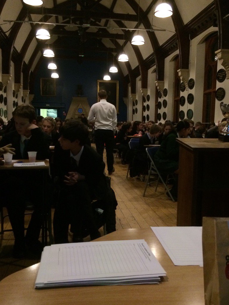 Theabbey_geog's tweet photo. The Abbey teams doing well at the GA Quiz #geographicalknowledge @theabbeyschool https://t.co/5npQuy8pPb