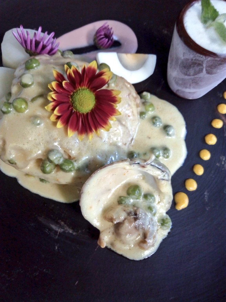 reinaldolivares's tweet photo. Sabores &amp; texturas en @terruno_rest Cc. @TerraNobleWines @cgonzalezrojas @mg1865 @PjaramilloPedro @WinesofChile https://t.co/1xuLAaBpb3