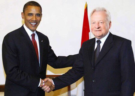 Uchafbwynt personol i Barack Obama fel arlywydd oedd cwrdd â'r arglwydd Dafydd Elis-Thomas yng nghyfarfod NATO - Celtic Manor 2014