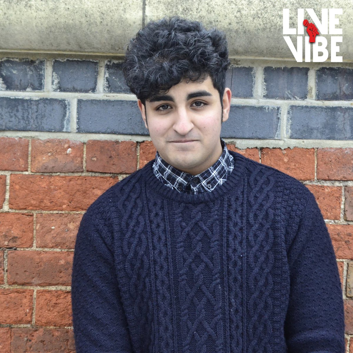 ItsLiveVibe's tweet photo. @ReicheMorris back for #retake2016 wowed the audience with his distinctive sound, style and relatable touching songs, sure to wow us again! https://t.co/UYBpH3gTRa