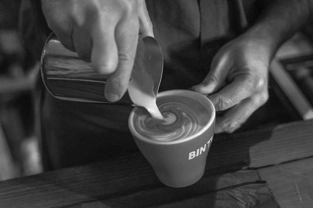 Don't forget folks.  We're open 10-6pm this Friday &amp; Saturday.  The lovely Dee will be the… ift.tt/2jA3I50