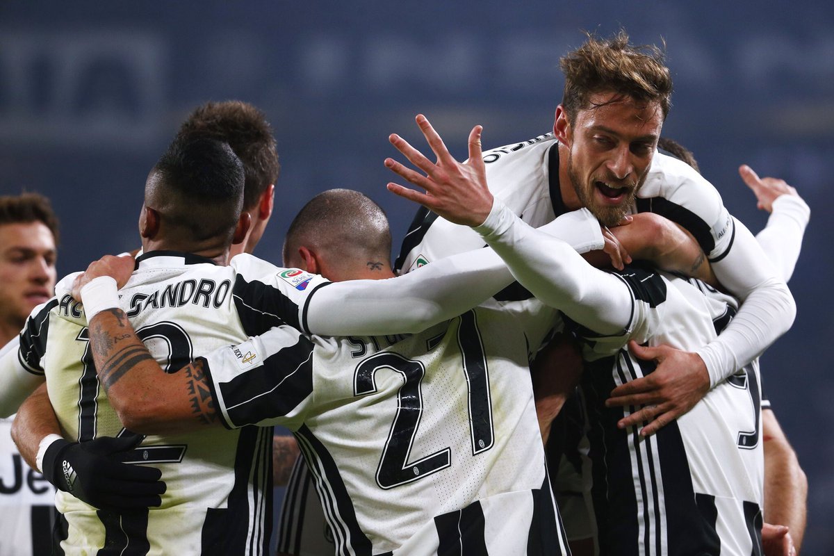 Tuttosport 12 Mai 2013 - Juventus Scudetto N.31 (Conte, Pirlo, Buffon...)