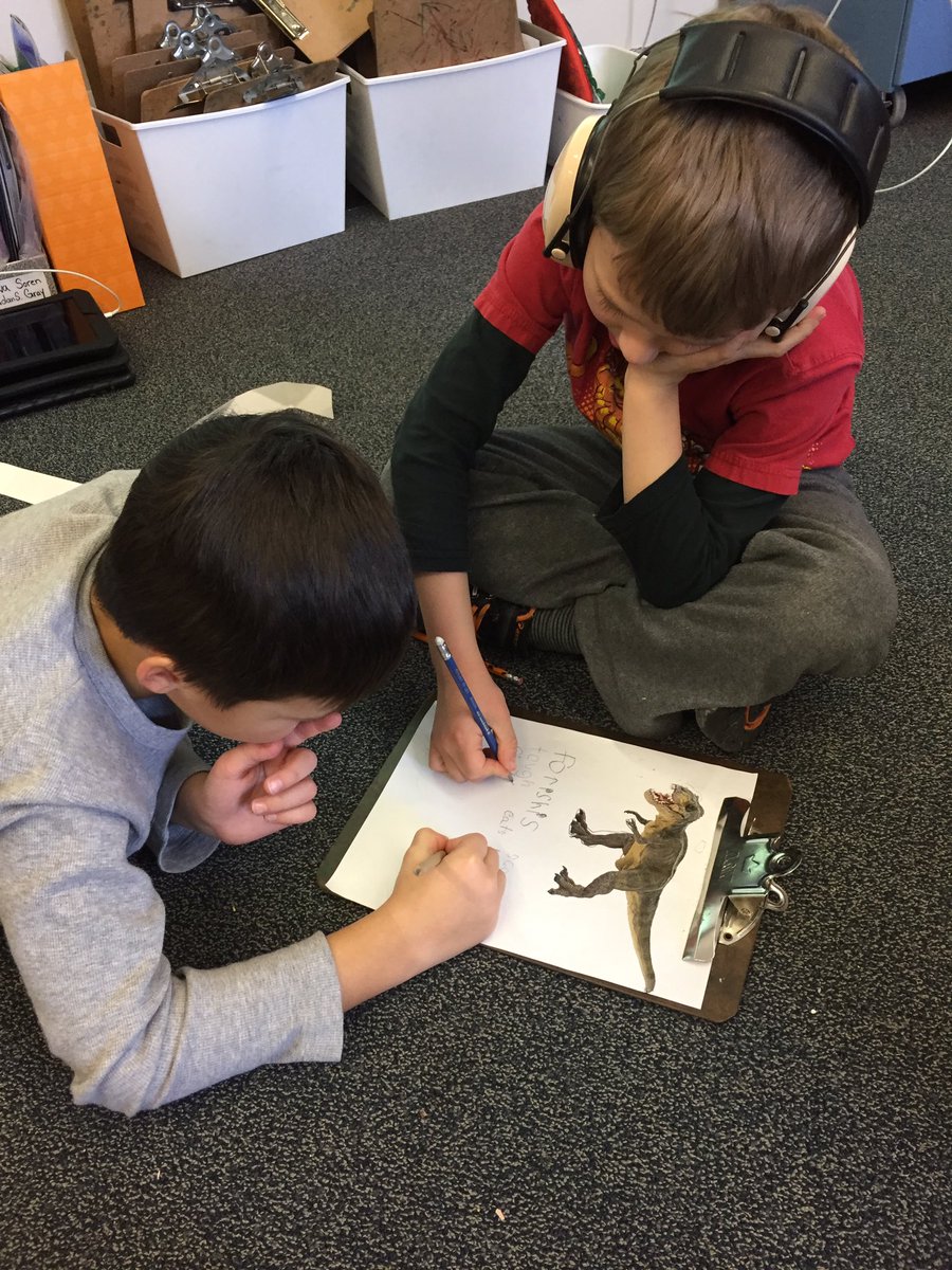 mrsKroom8's tweet image. Writing down adjectives for a variety of characters! #ideabuilding #firstchat #secondchat #room8